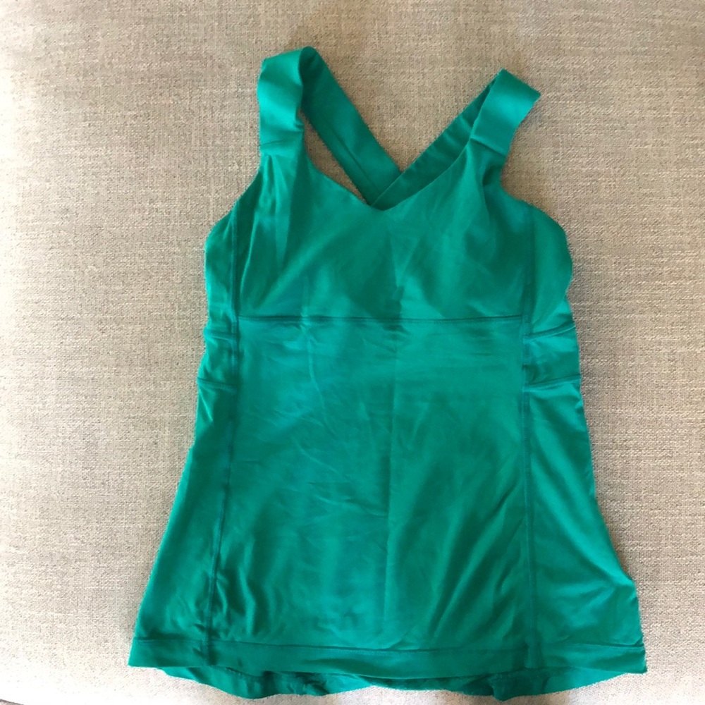Lululemon top